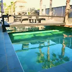 Mas La Farelle Gite, Fitness & Salle De Jeux Gratuite & En Supplement Nîmes