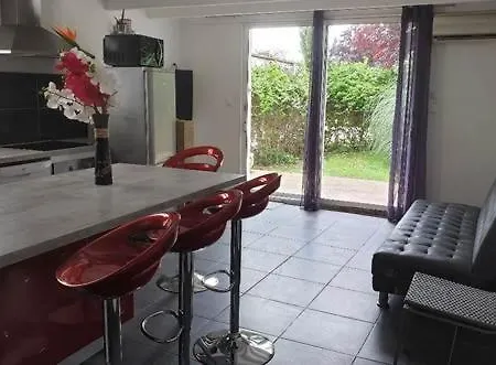 Gite, Fitness&billard Gratuit&spa Mas La Farelle Hébergement de vacances Nîmes