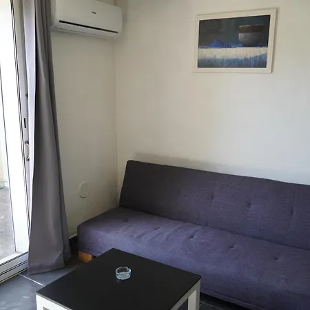 Mas La Farelle Gite, Fitness & Salle De Jeux Gratuite & En Supplement Feriehus Nîmes