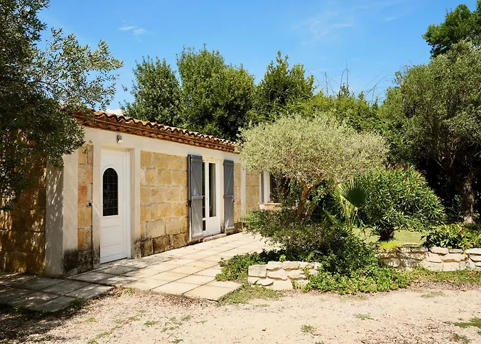 Mas La Farelle Gite, Fitness & Salle De Jeux Gratuite & En Supplement Νιμ